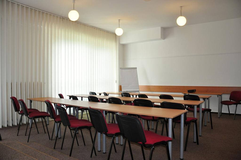 פופראד Tatra Hotel מראה חיצוני תמונה